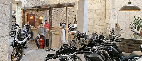 motorrad sicher parken